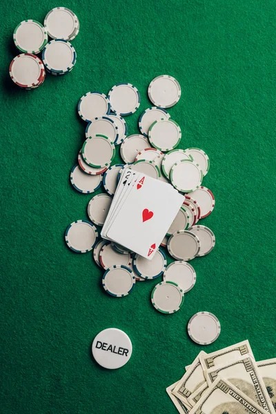 Live dealer Dadu table with two dice and betting interface